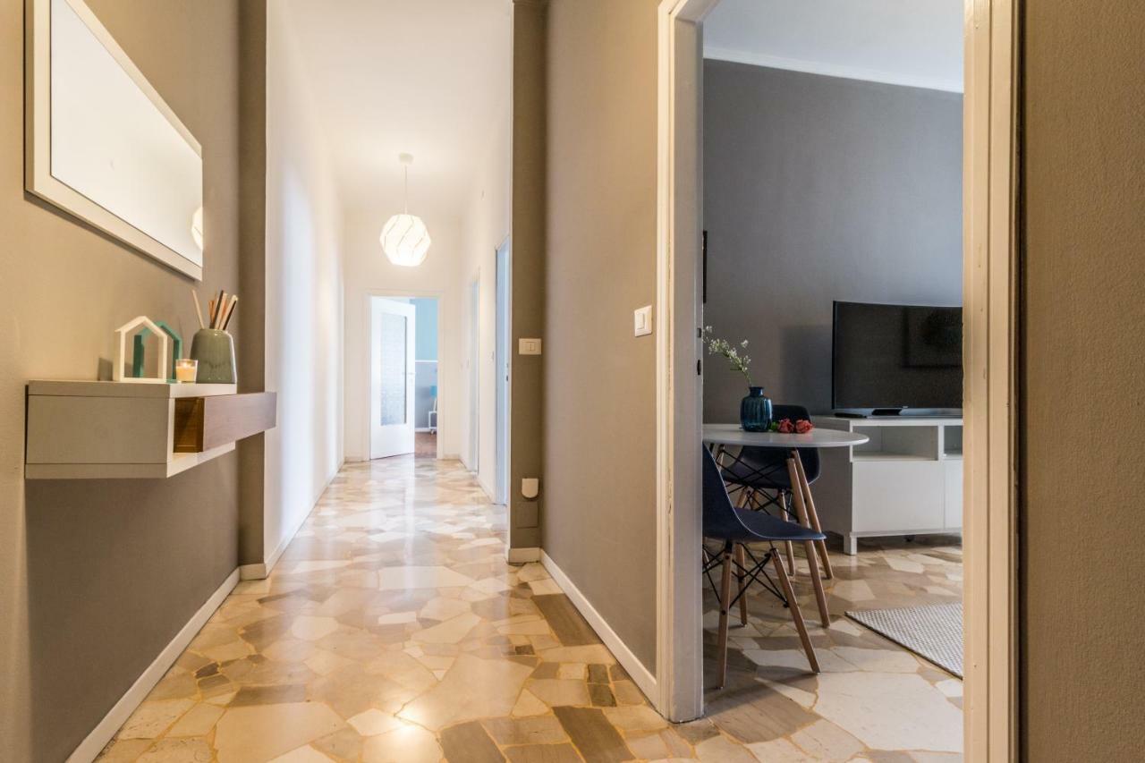Joivy Modern 1-Bed Flat With Balcony In Portello 米兰 外观 照片